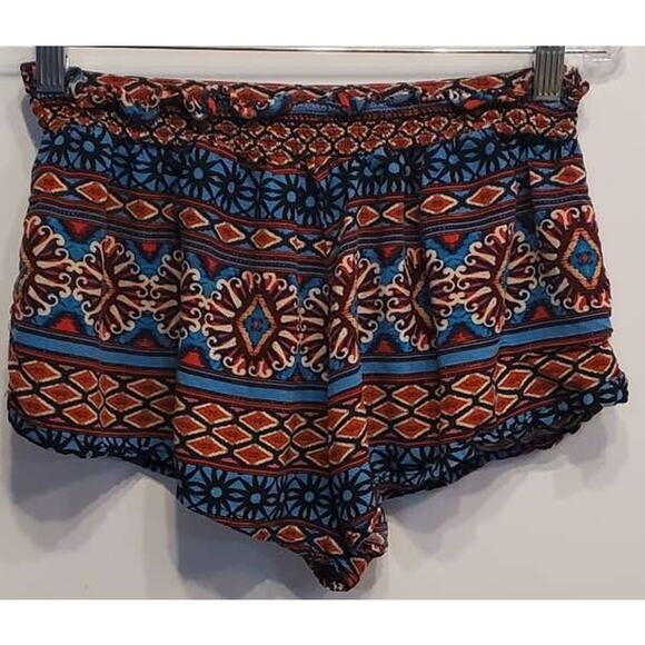 Forever 21 Shorty Shorts Aztec Style Print Size Small - Picture 3 of 5